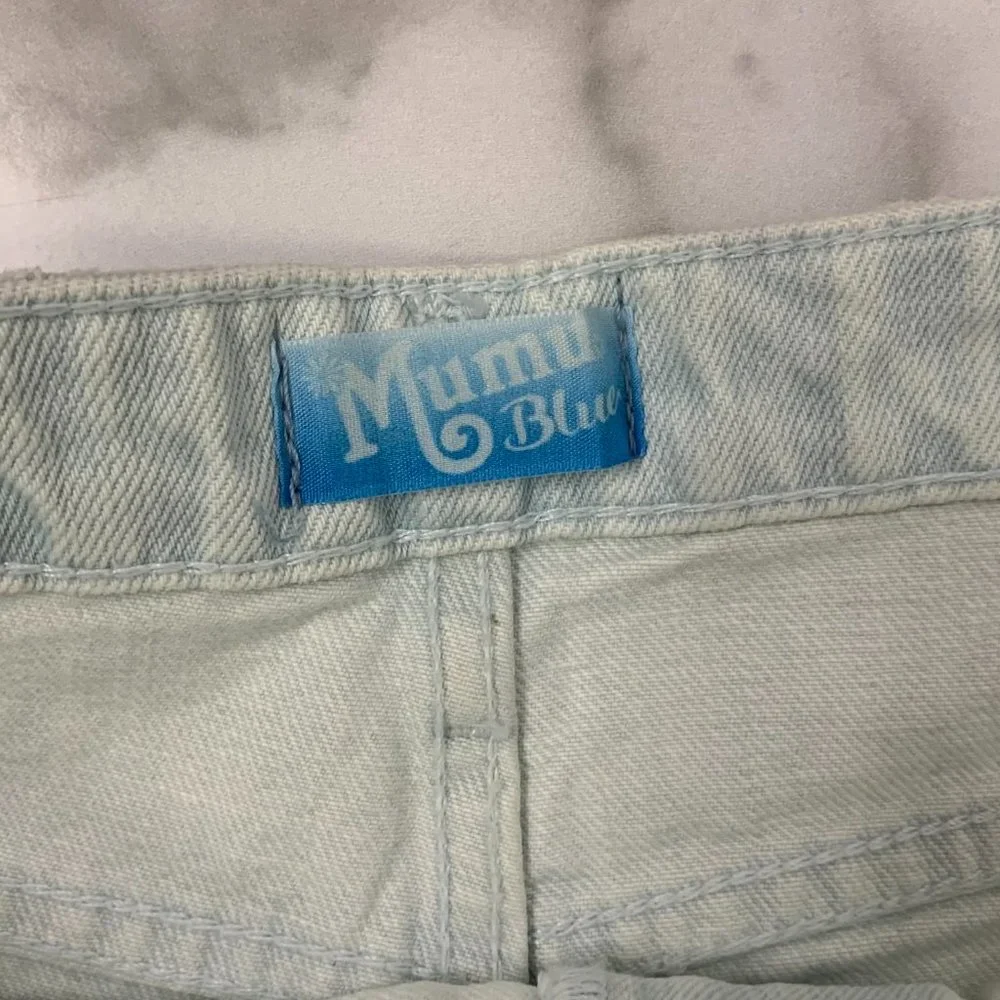 NEW Show me your Mumu Wyoming embroidered denim cut off jean shorts - Picture 6 of 8